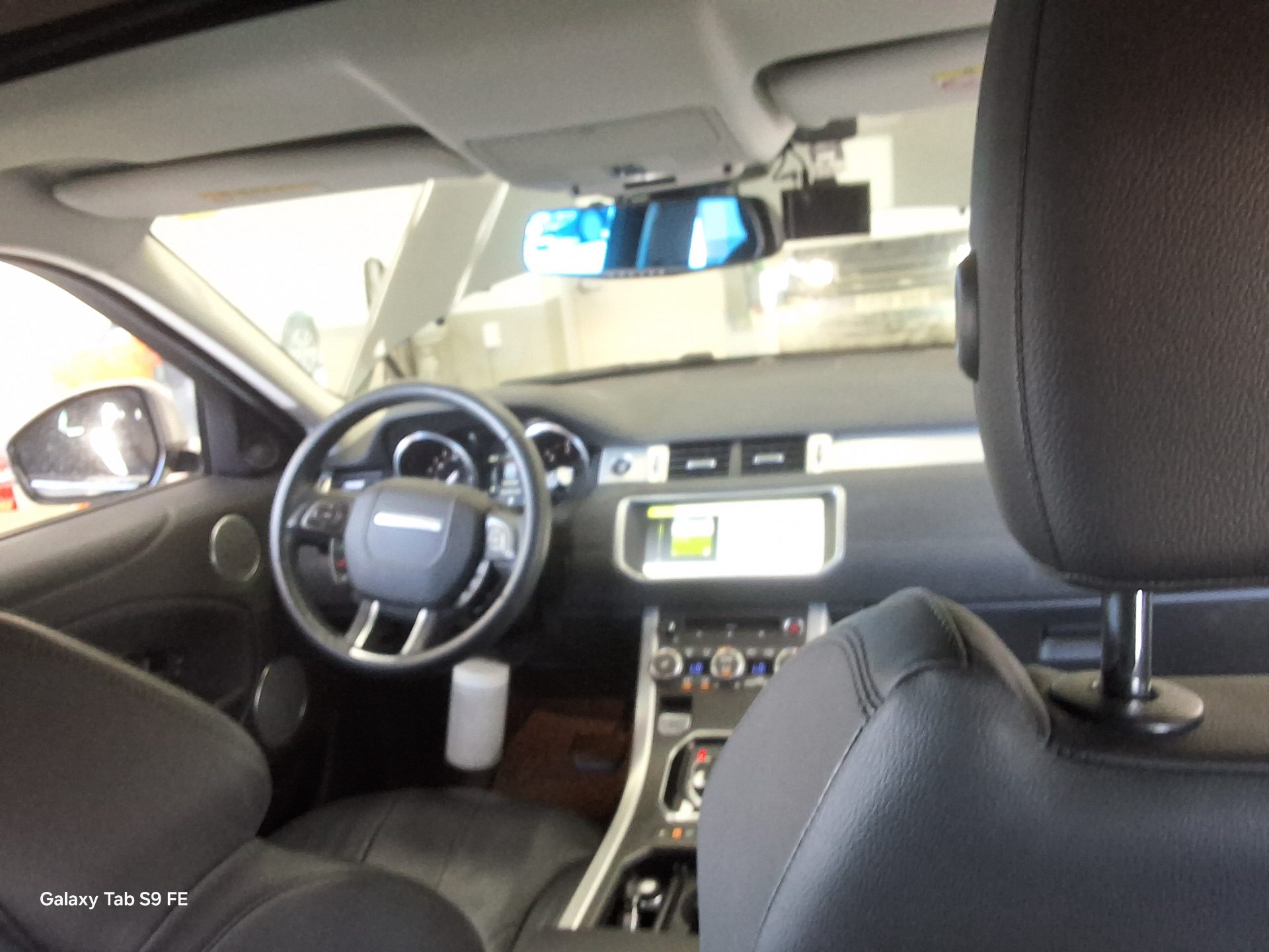 2018 - land rover range rover