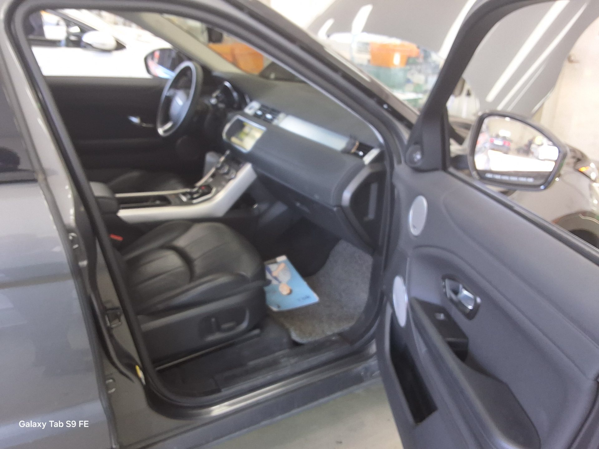 2018 - land rover range rover
