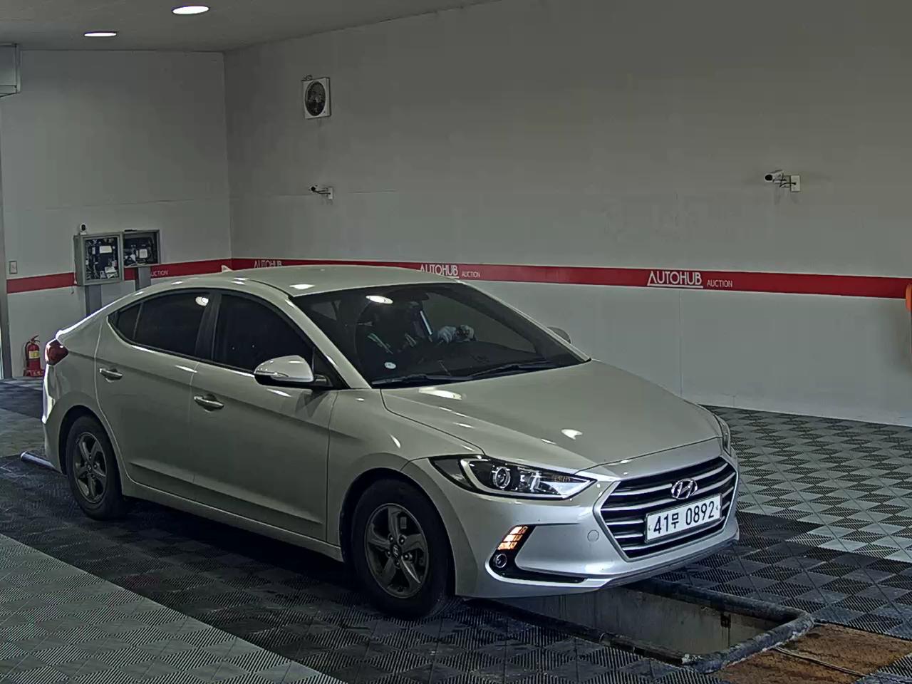 2016 - hyundai avante