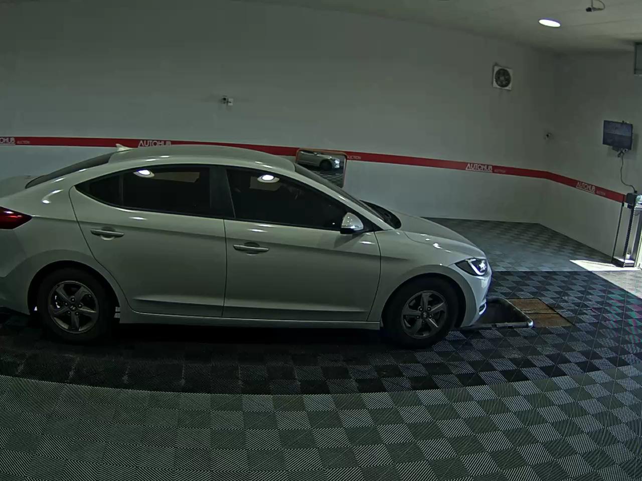 2016 - hyundai avante