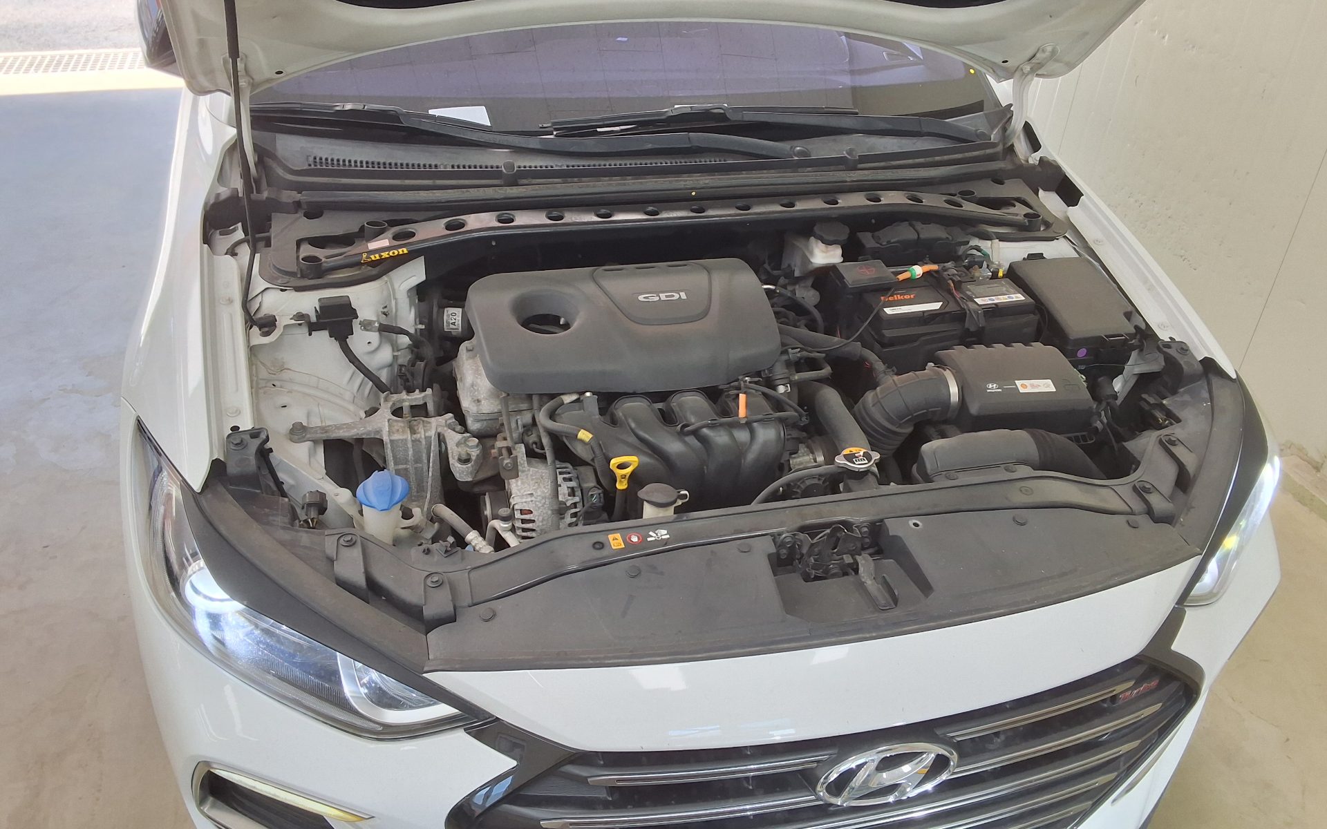 2016 - hyundai avante