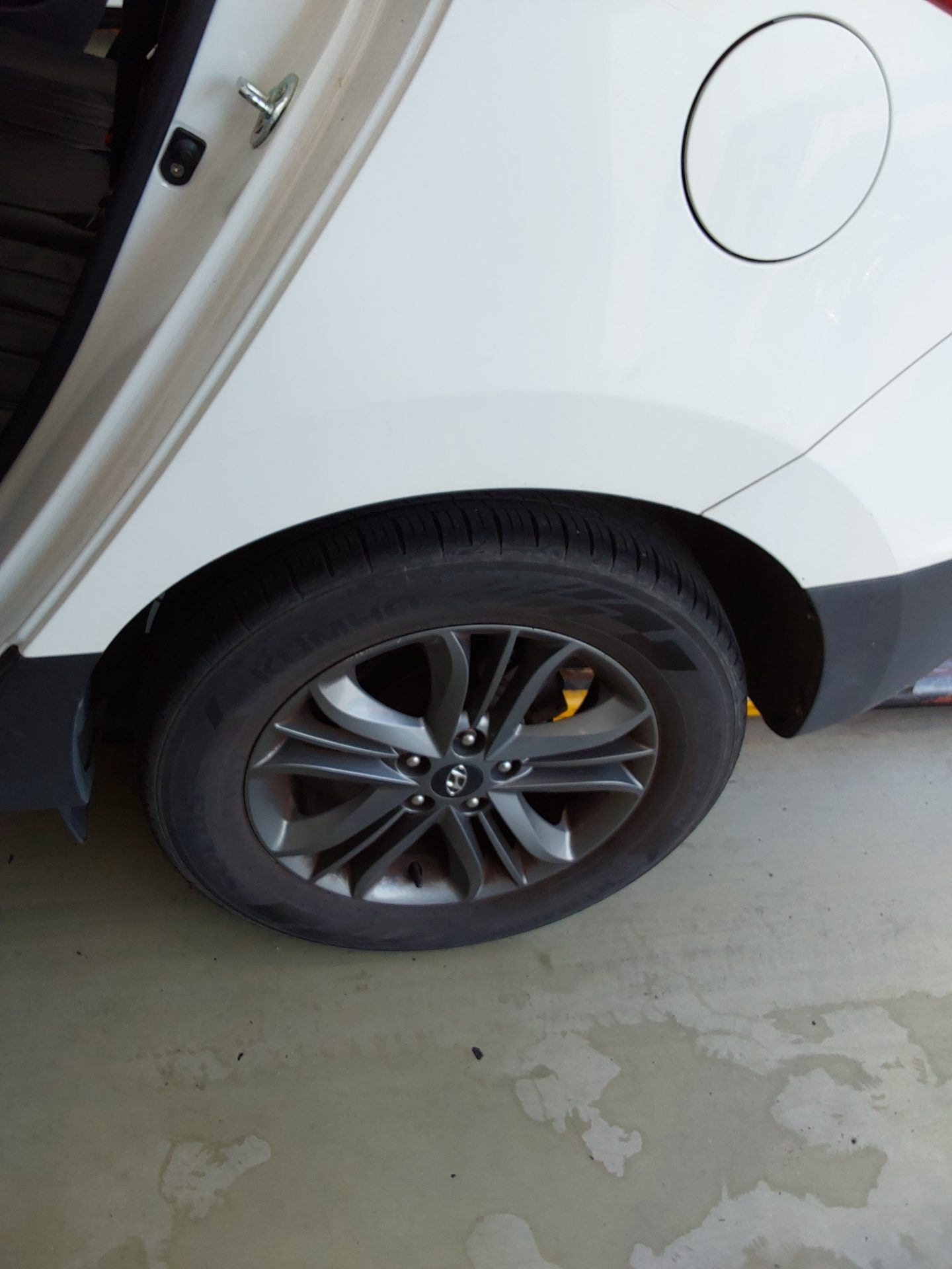 2014 - hyundai tucson