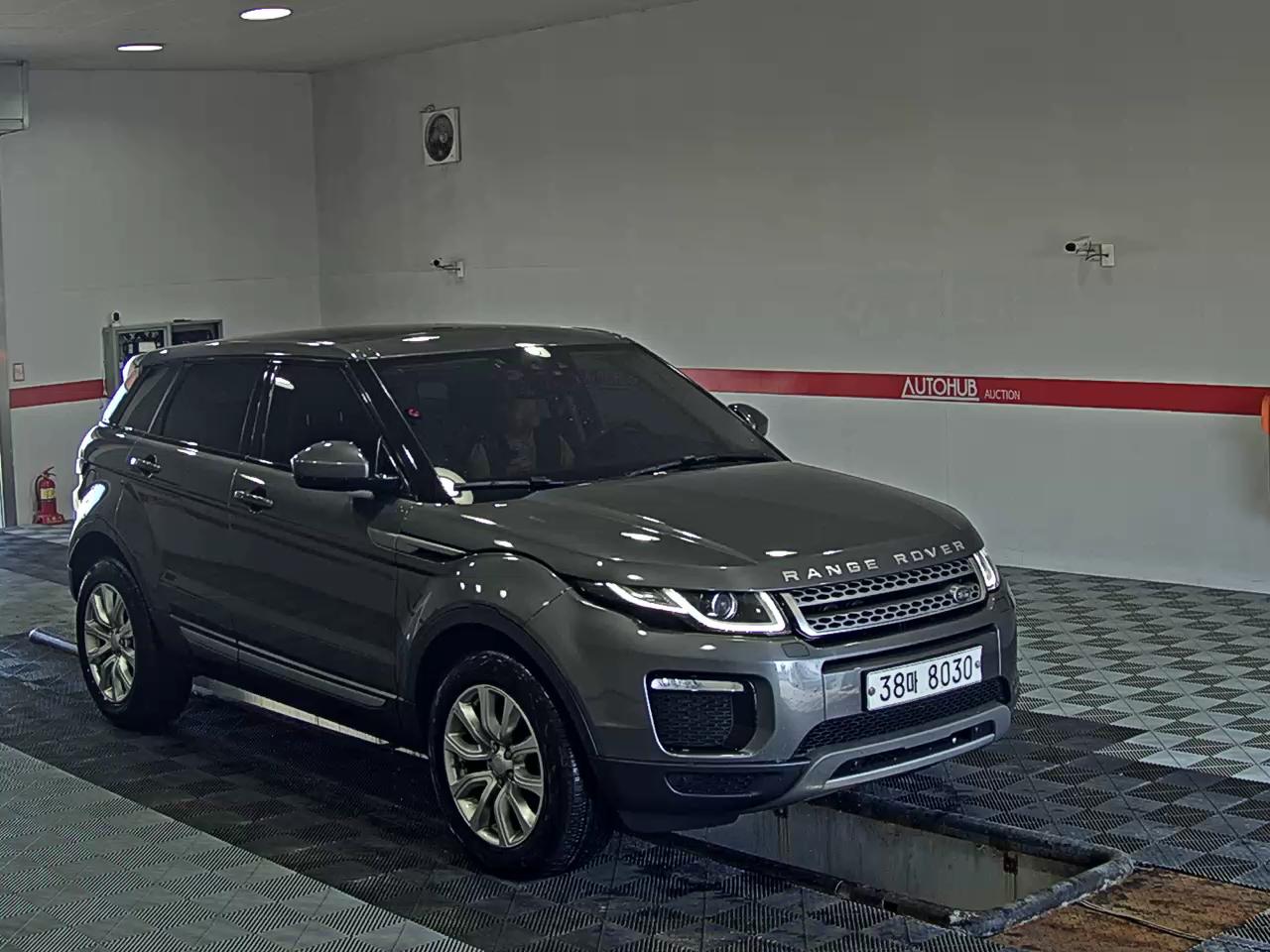 2018 - land rover range rover