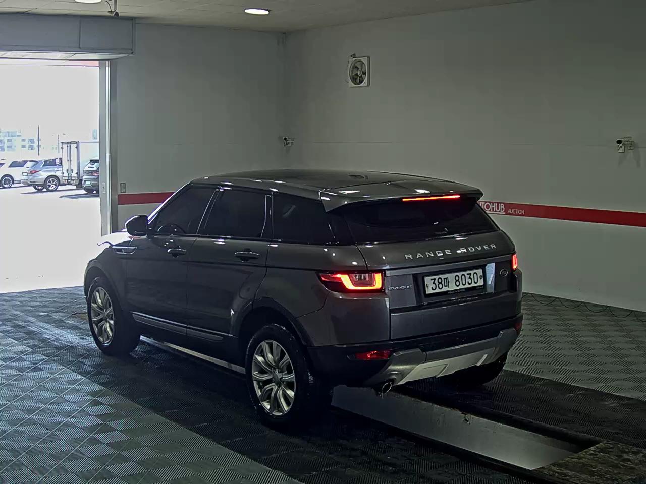 2018 - land rover range rover