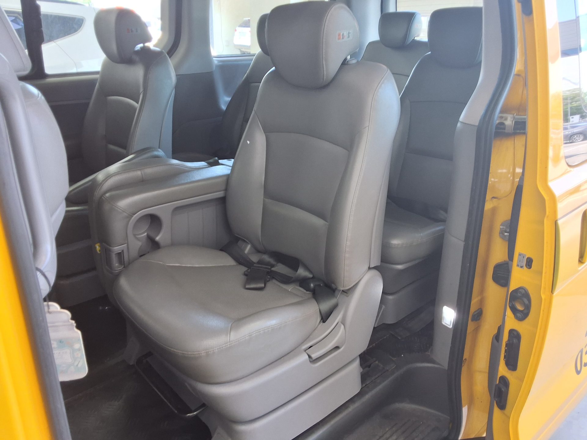 2015 - hyundai grand starex