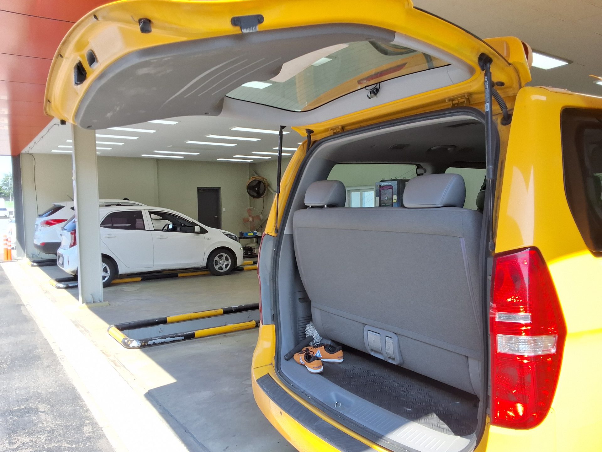 2015 - hyundai grand starex
