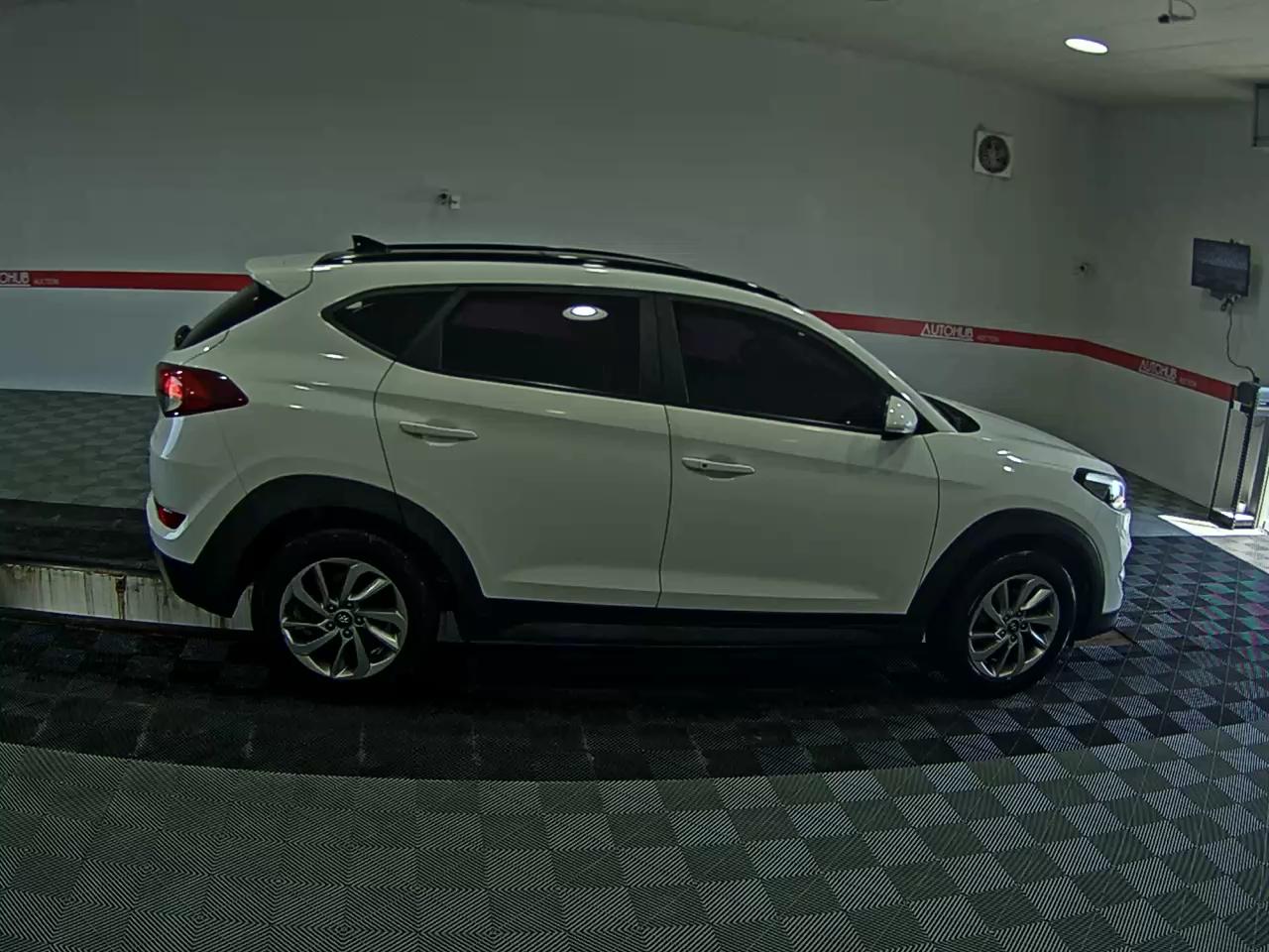 2016 - hyundai tucson