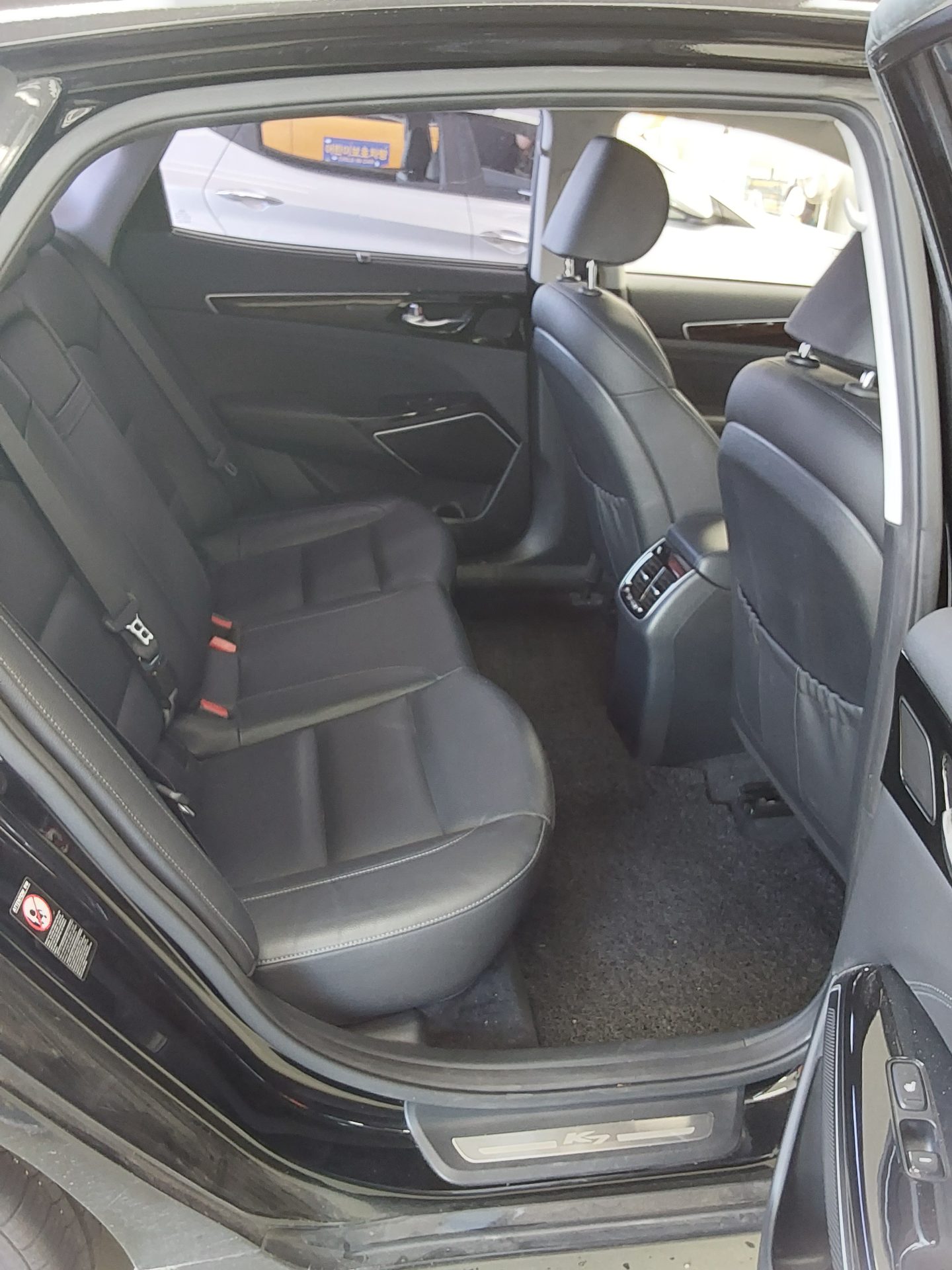 2018 - kia k7