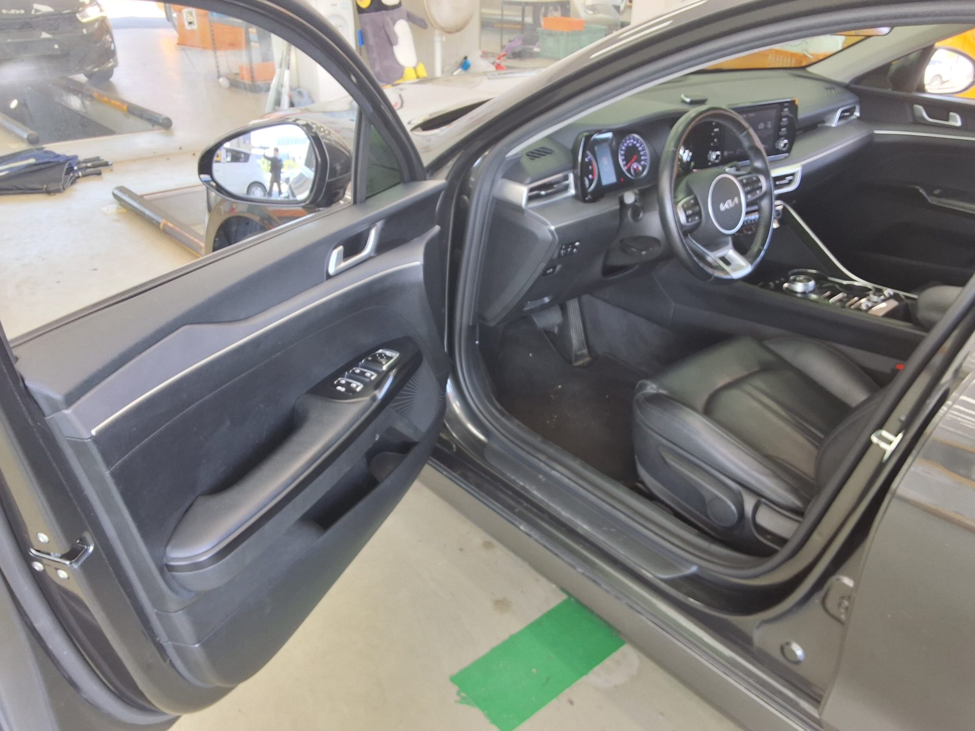2023 - kia k5