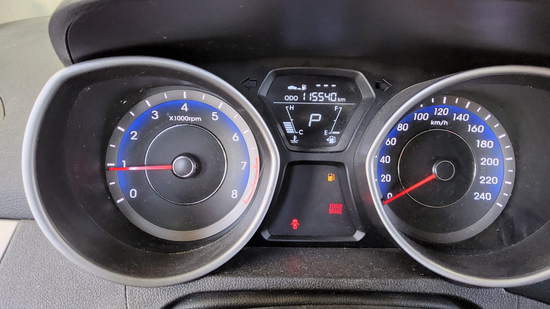 2013 - hyundai avante