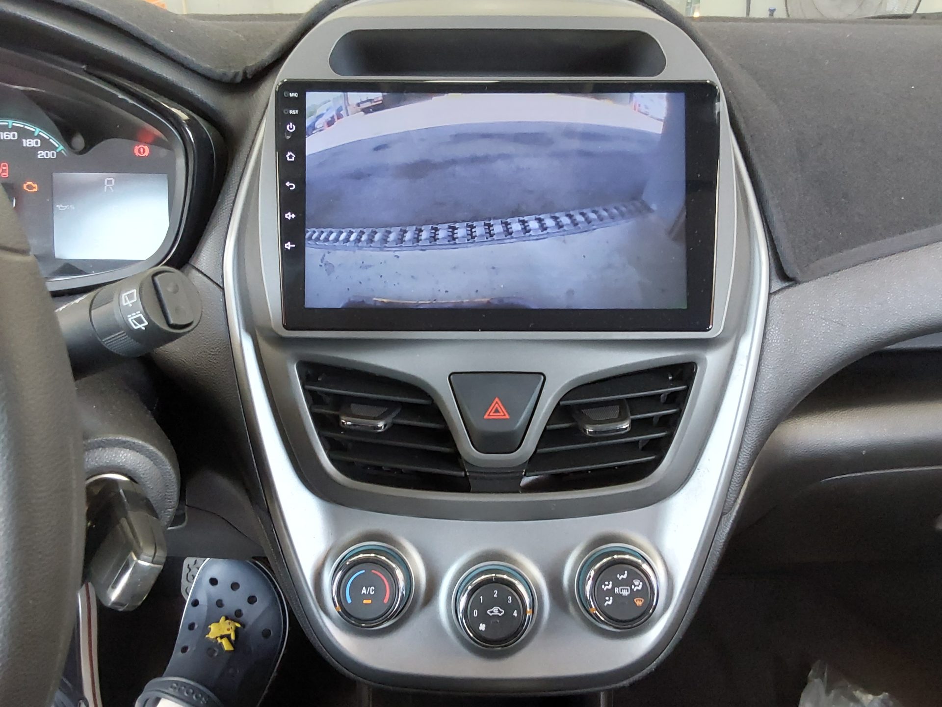 2016 - chevrolet spark