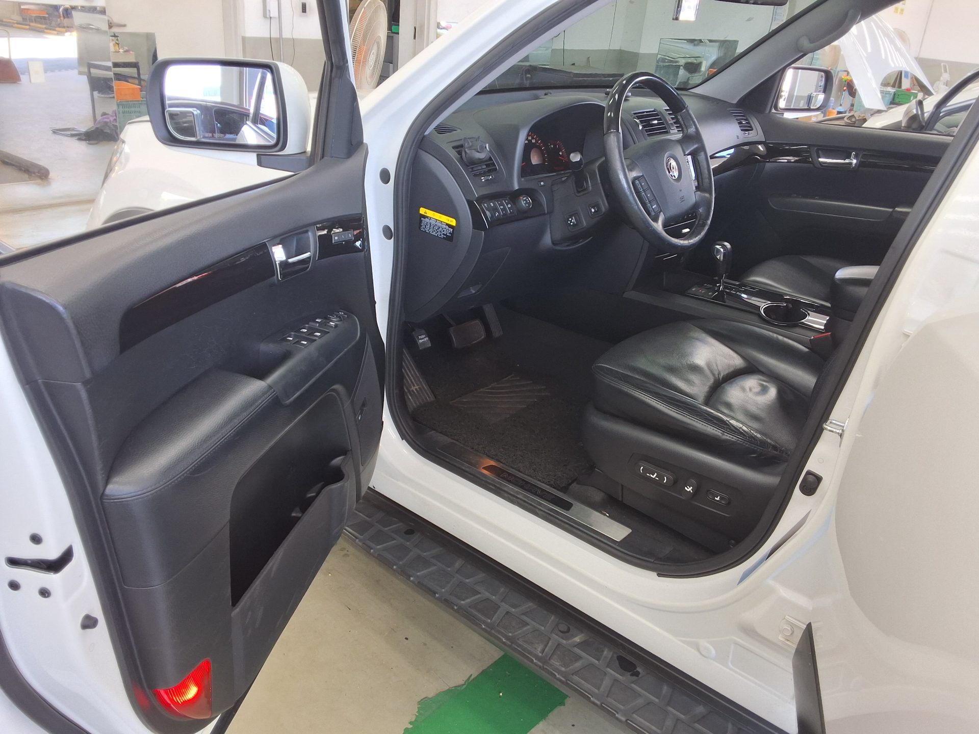2012 - kia mohave