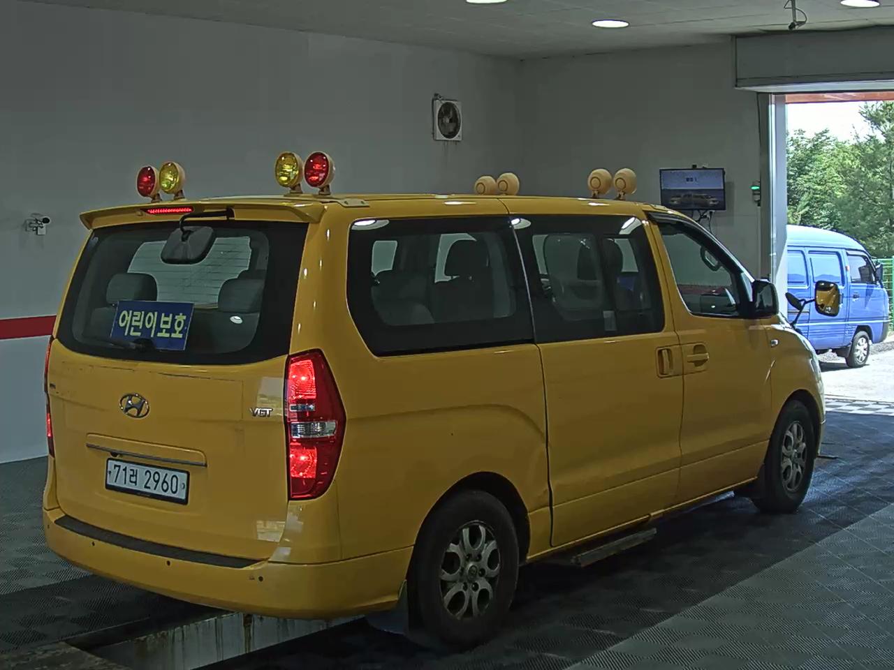 2015 - hyundai grand starex