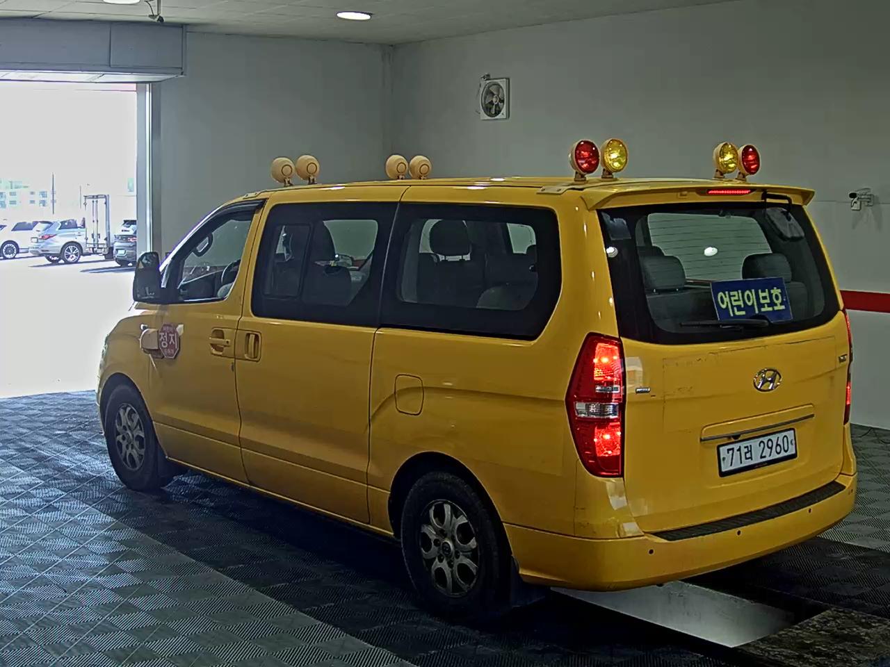2015 - hyundai grand starex
