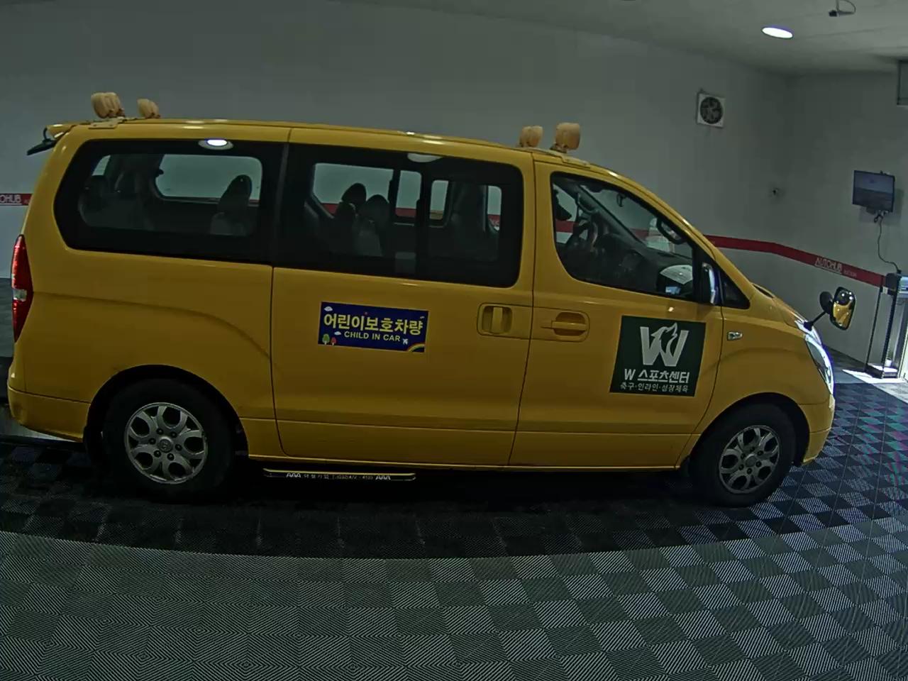 2015 - hyundai grand starex