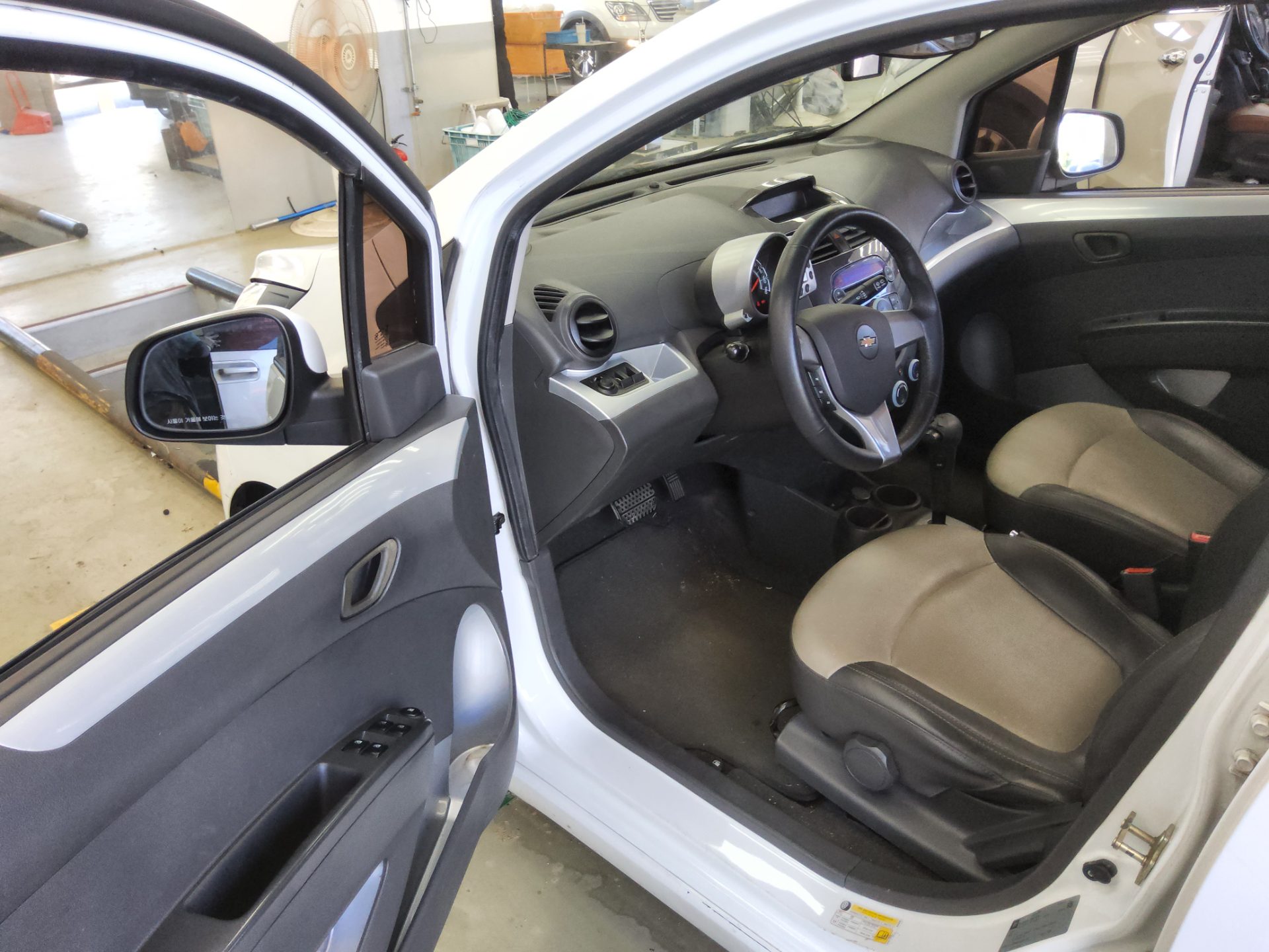 2012 - chevrolet spark
