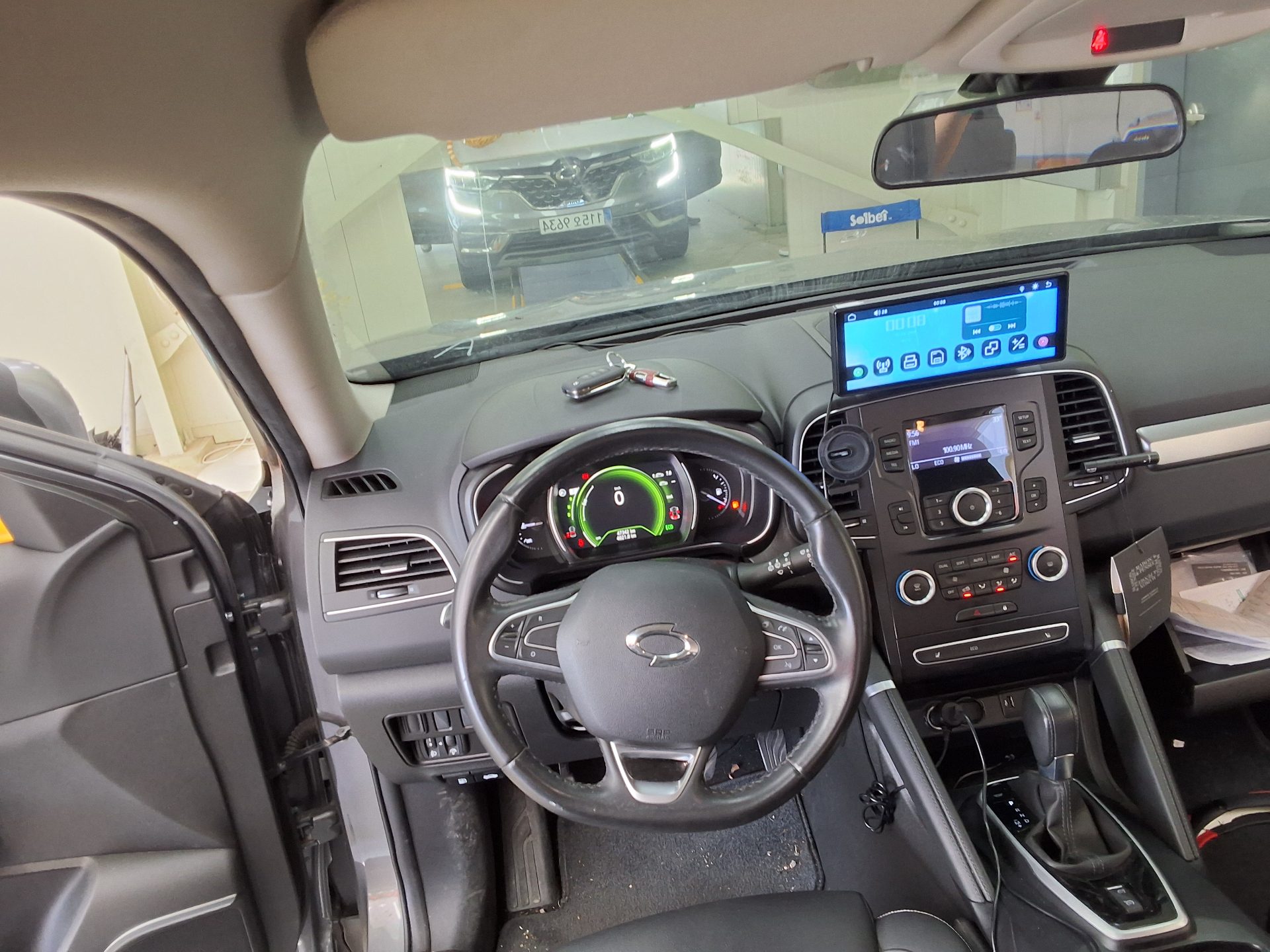 2022 - renault qm6