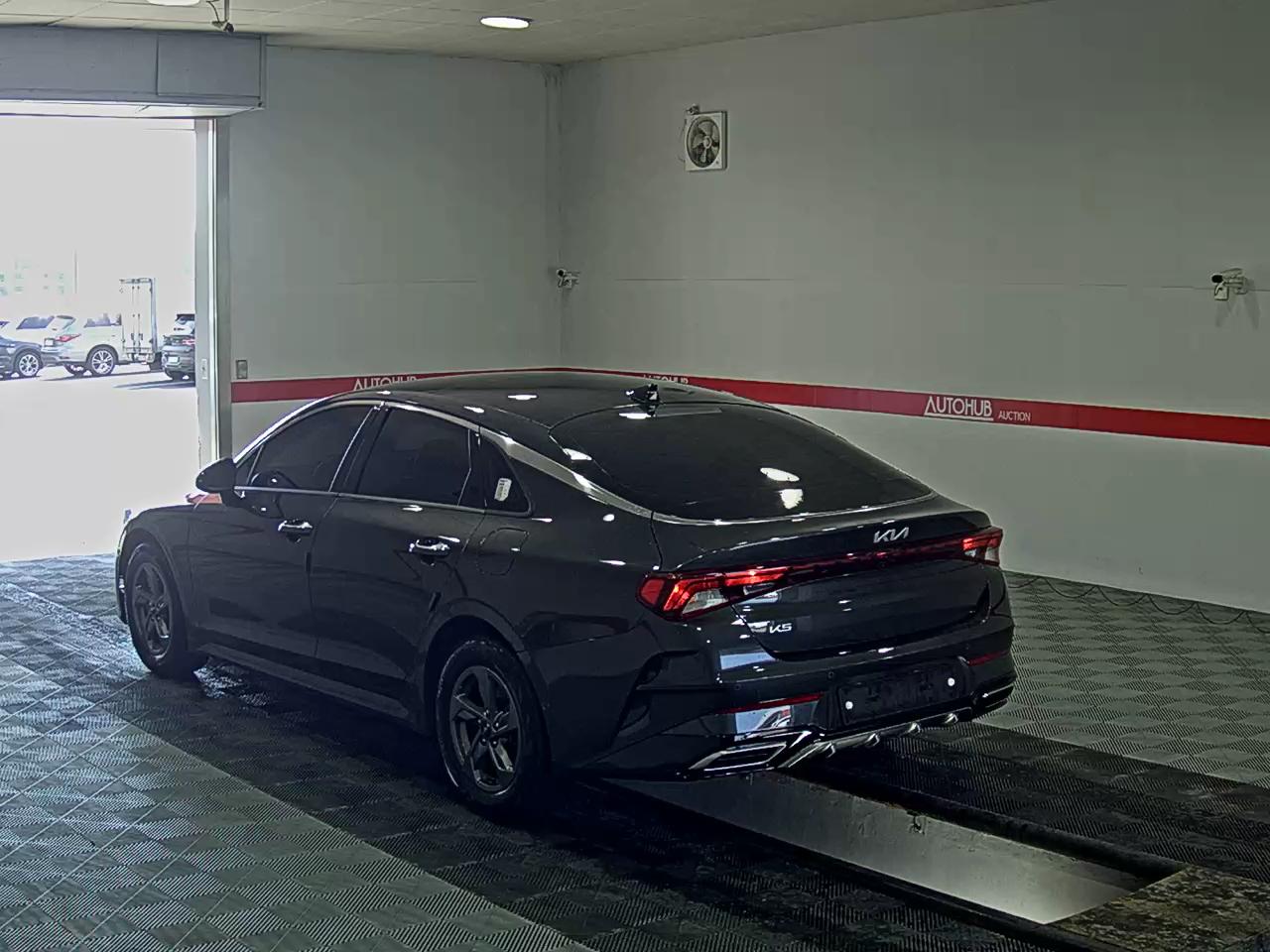 2023 - kia k5