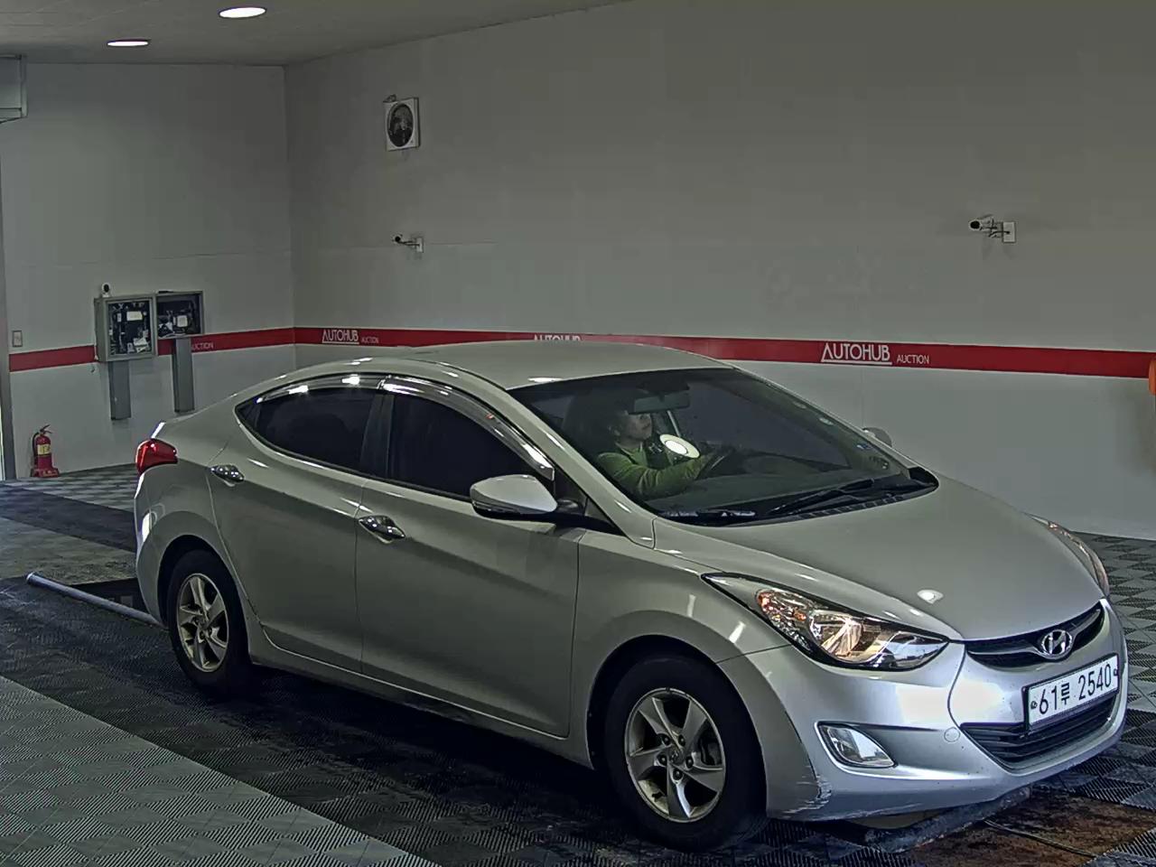 2013 - hyundai avante