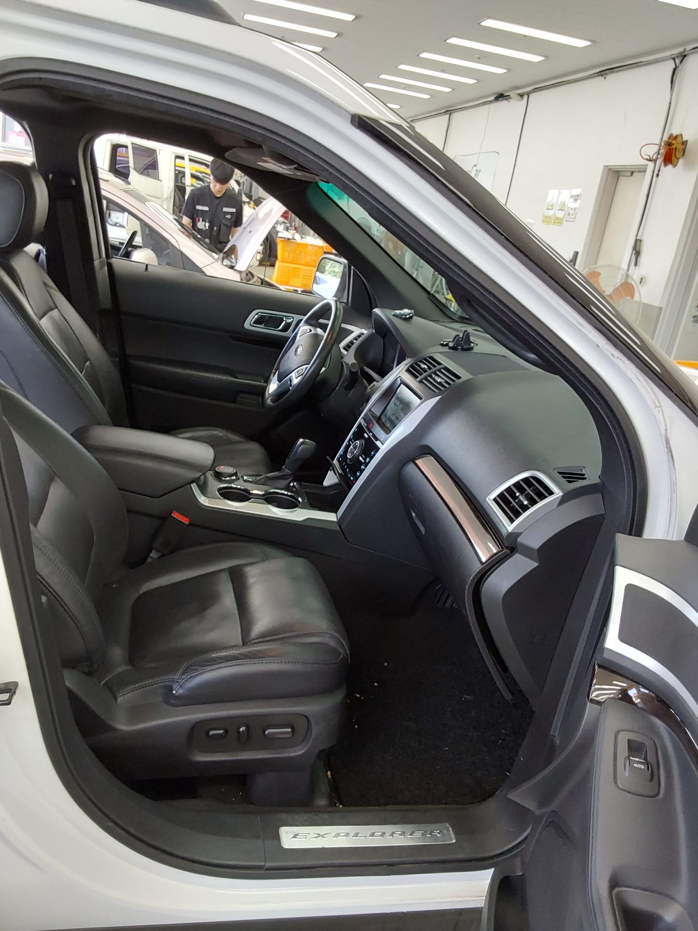 2015 - ford explorer