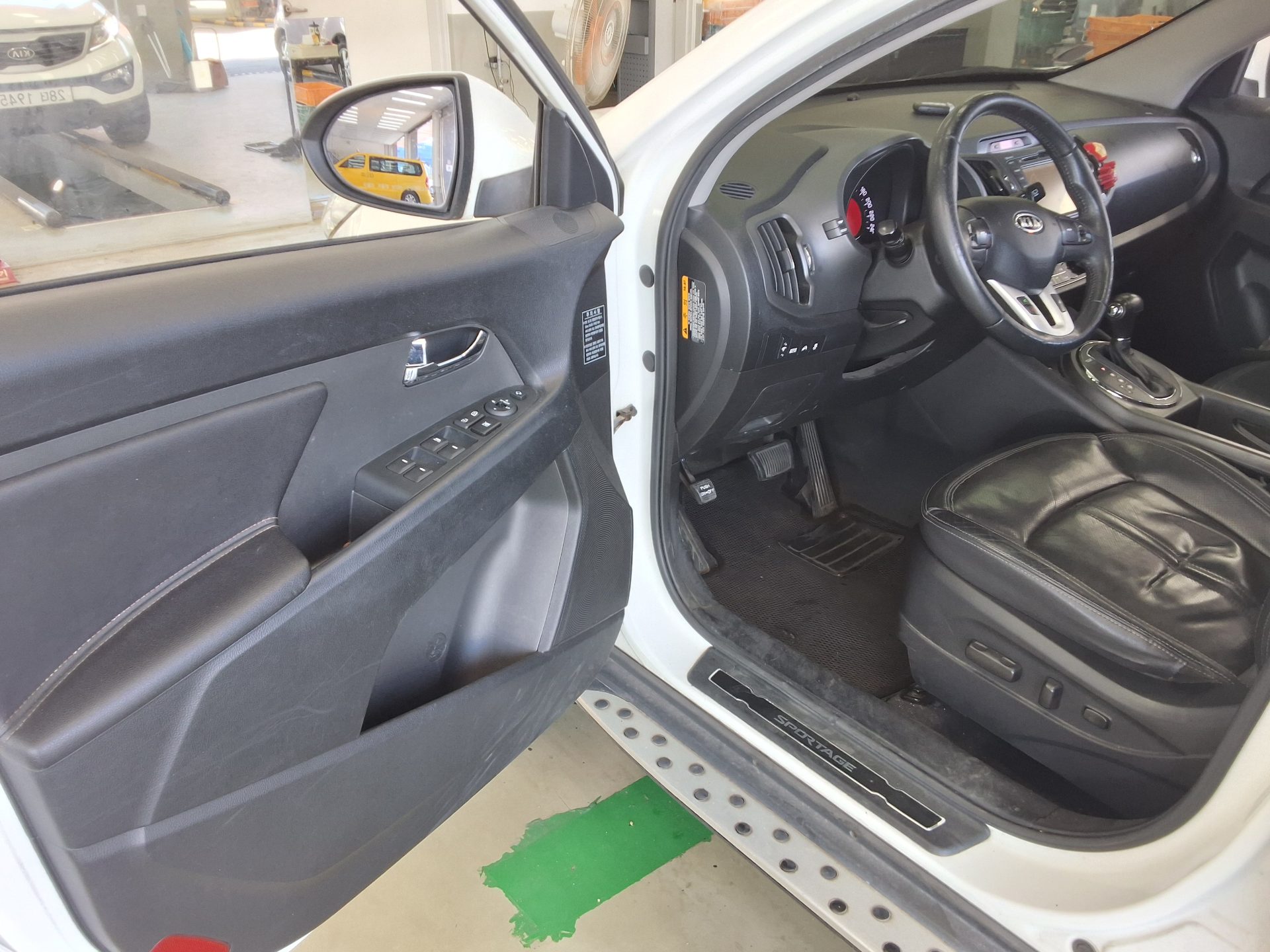2011 - kia sportage