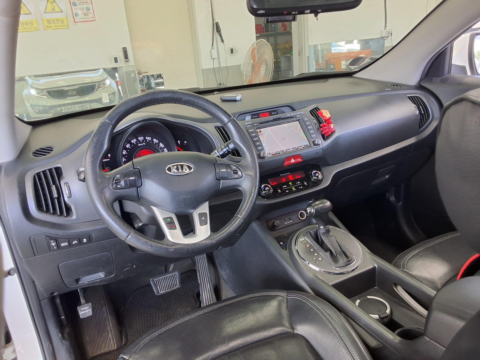 2011 - kia sportage
