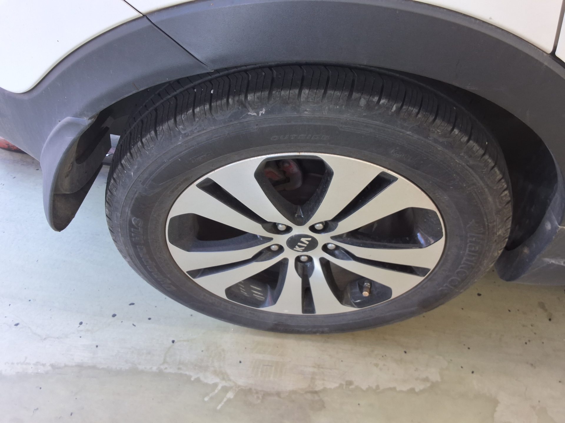 2011 - kia sportage