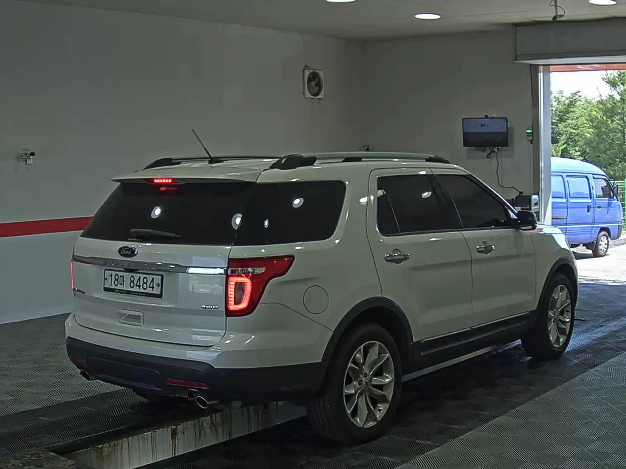 2015 - ford explorer