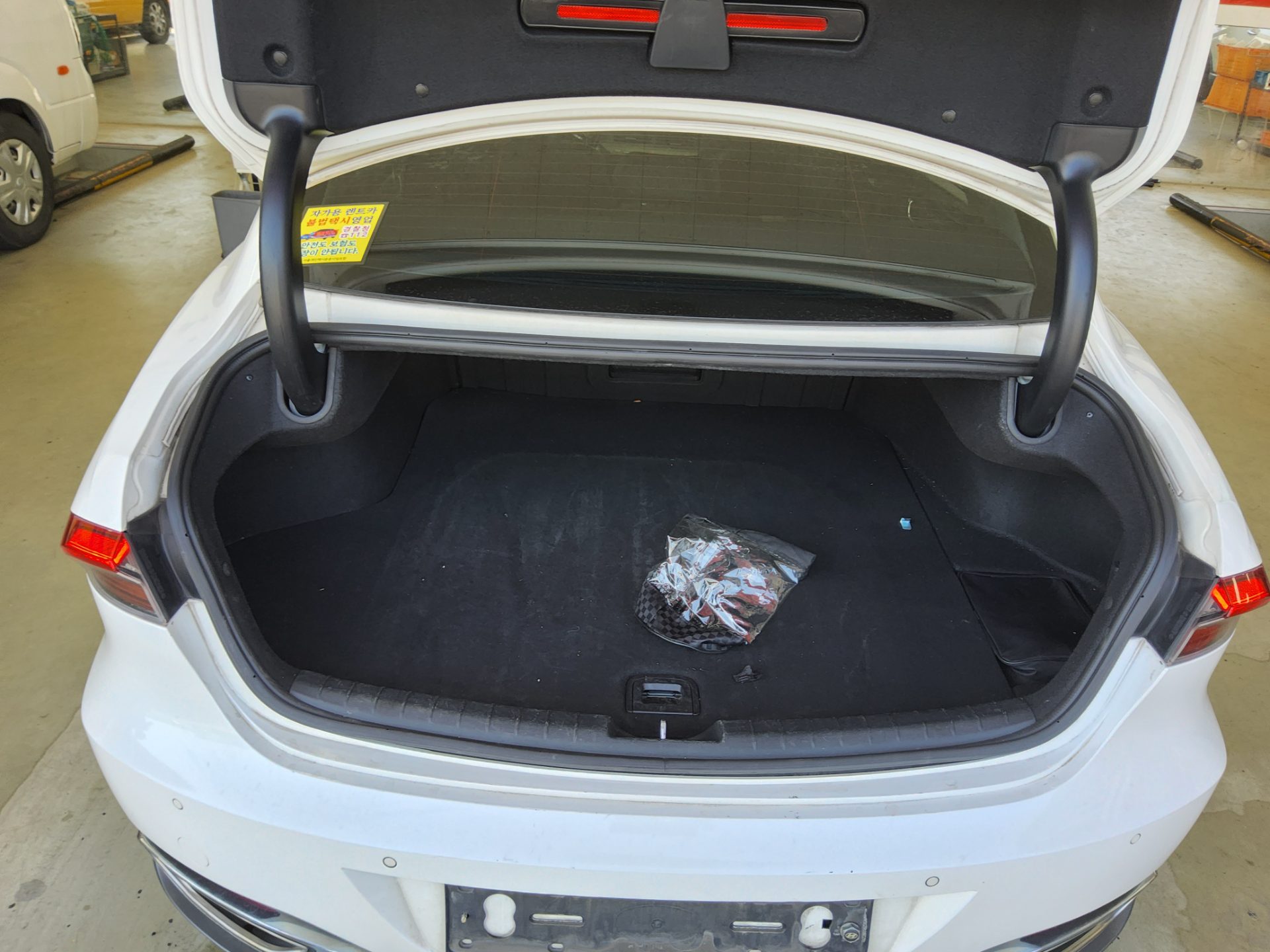 2022 - hyundai grandeur