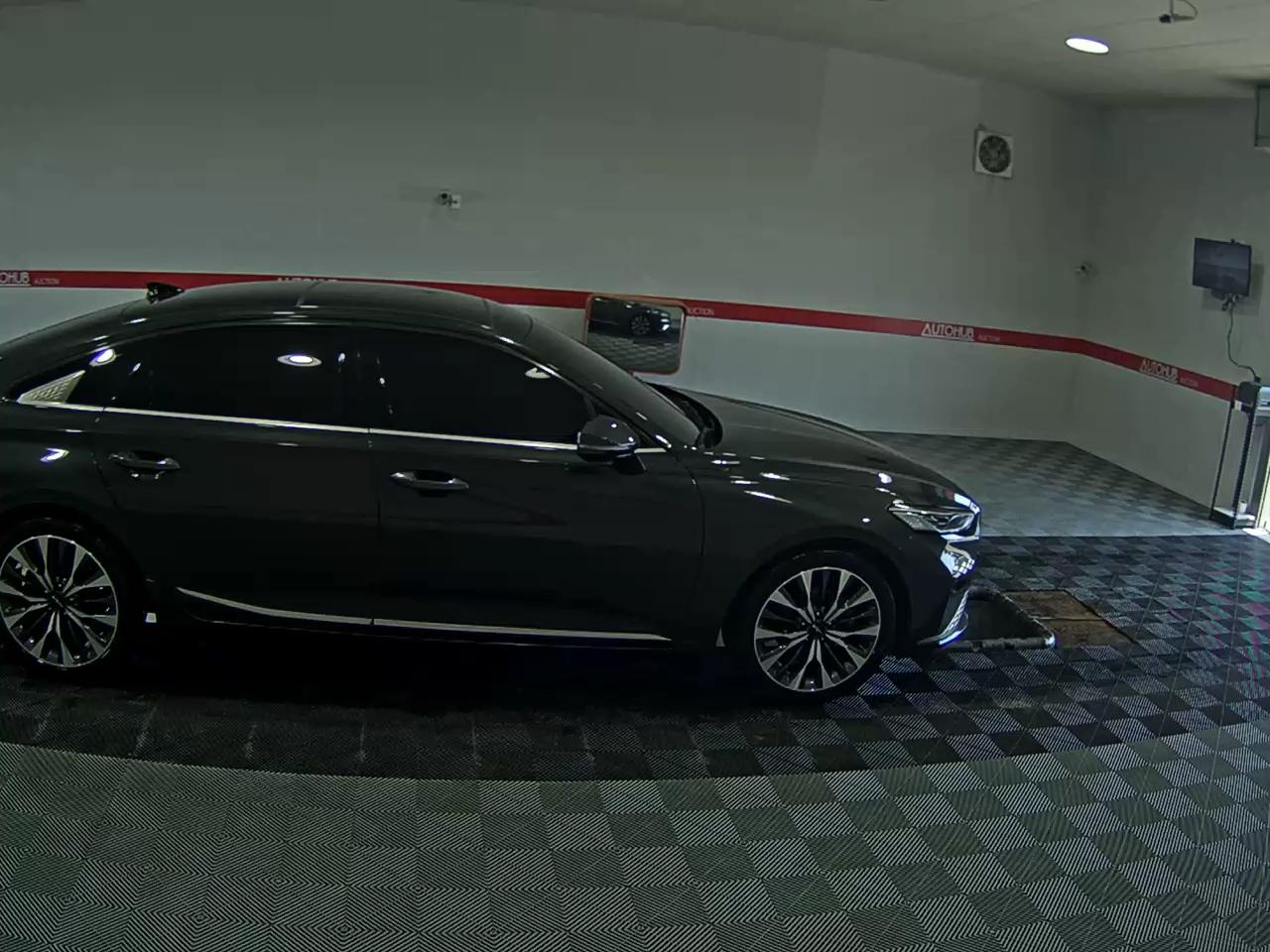 2022 - kia k8