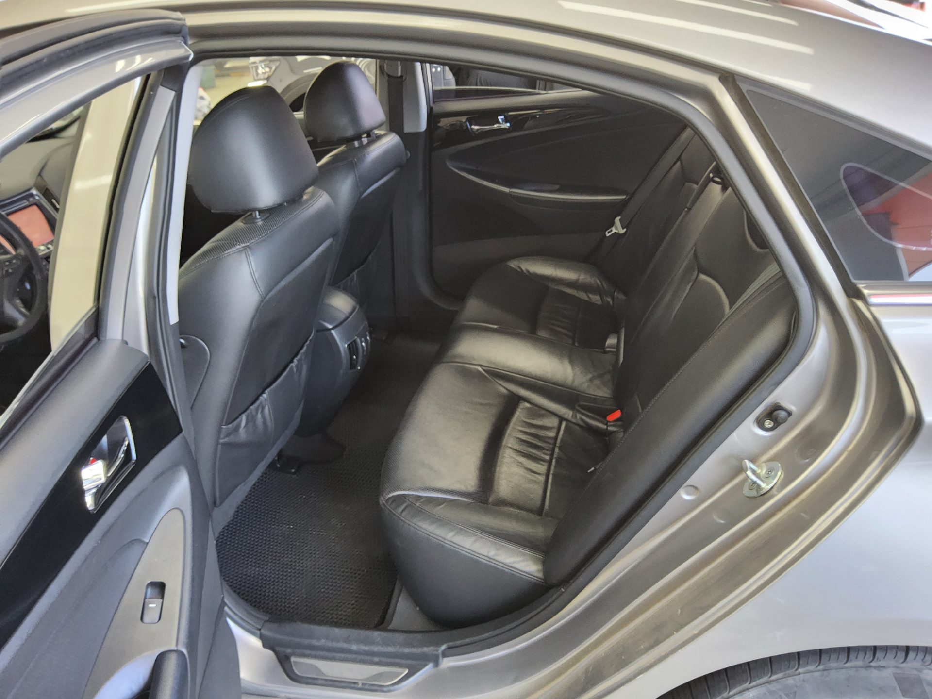 2010 - hyundai sonata