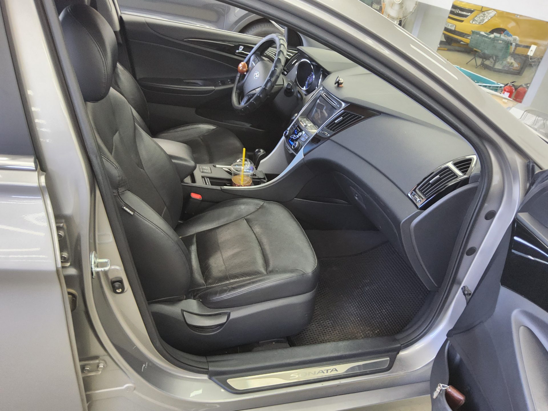 2010 - hyundai sonata