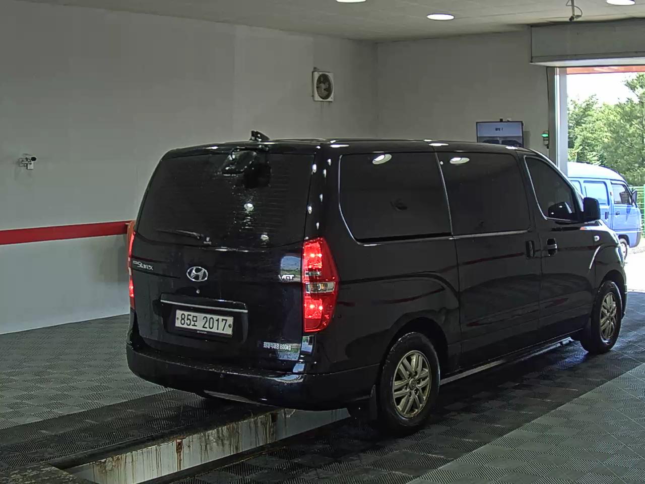2021 - hyundai grand starex