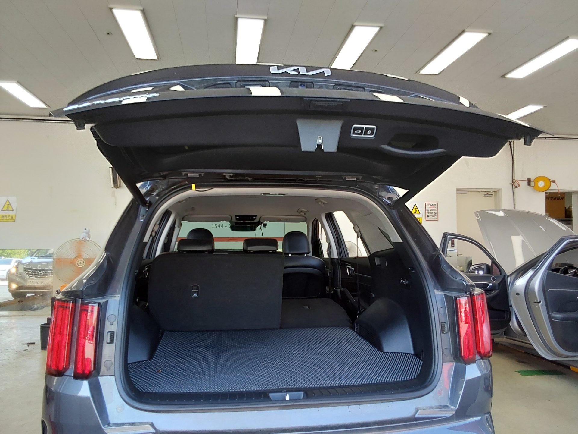 2023 - kia sorento