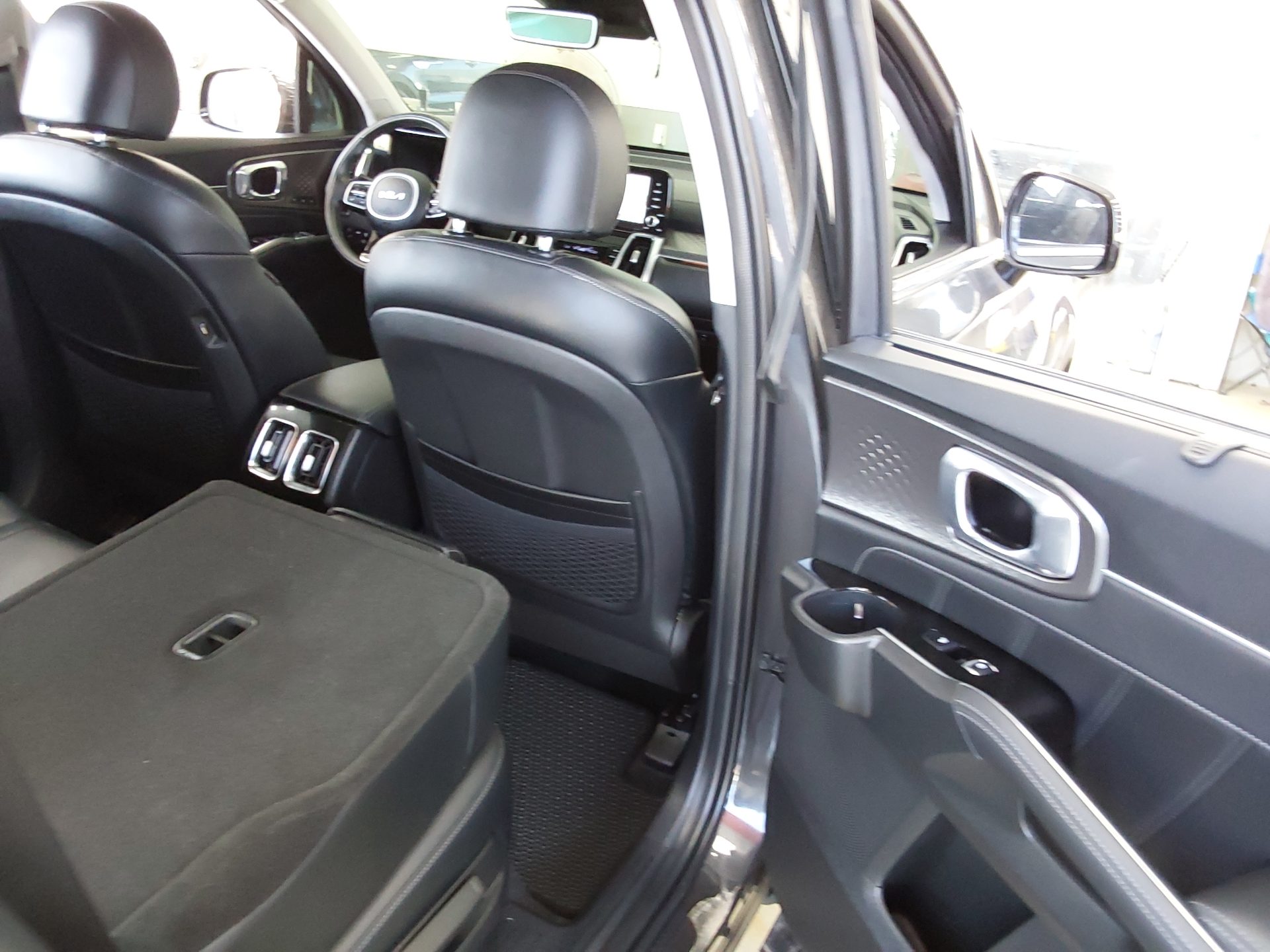 2023 - kia sorento