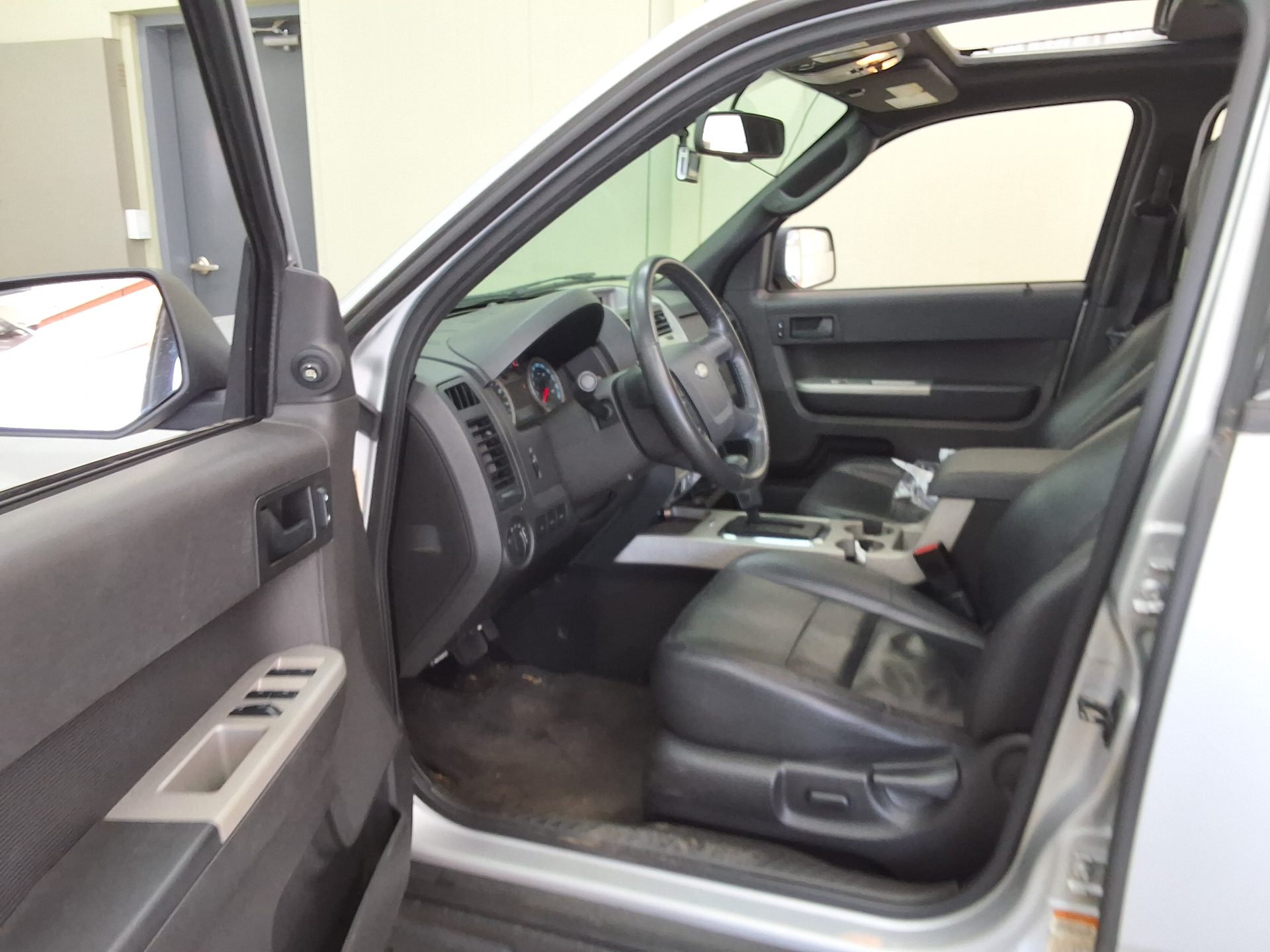 2011 - ford escape