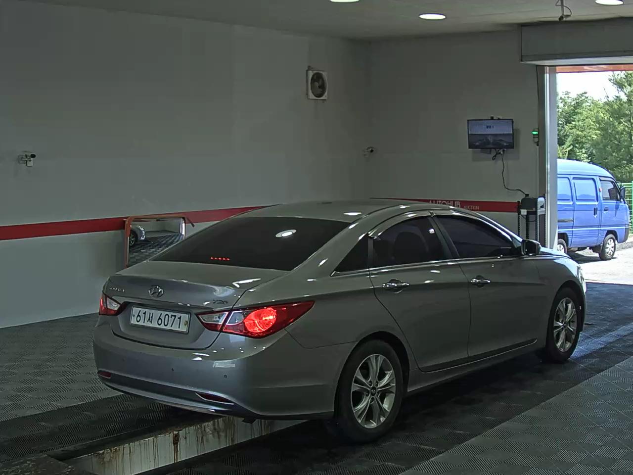 2010 - hyundai sonata