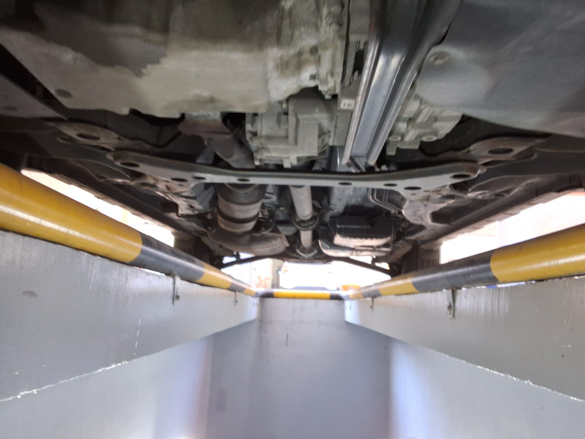 2011 - ford escape