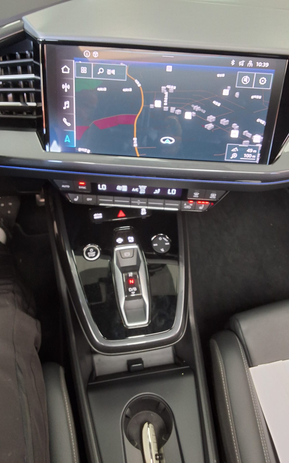 2022 - audi q4