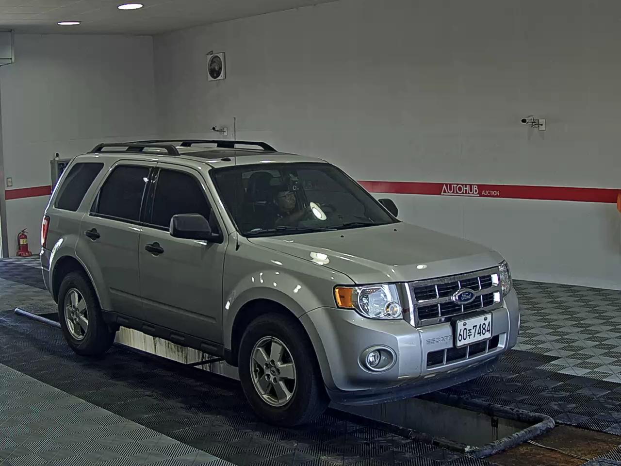 2011 - ford escape