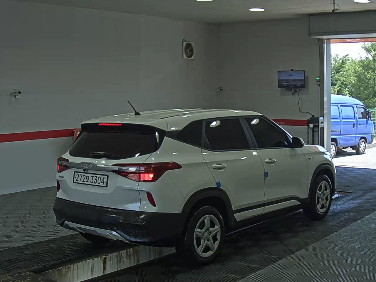 2023 - kia seltos