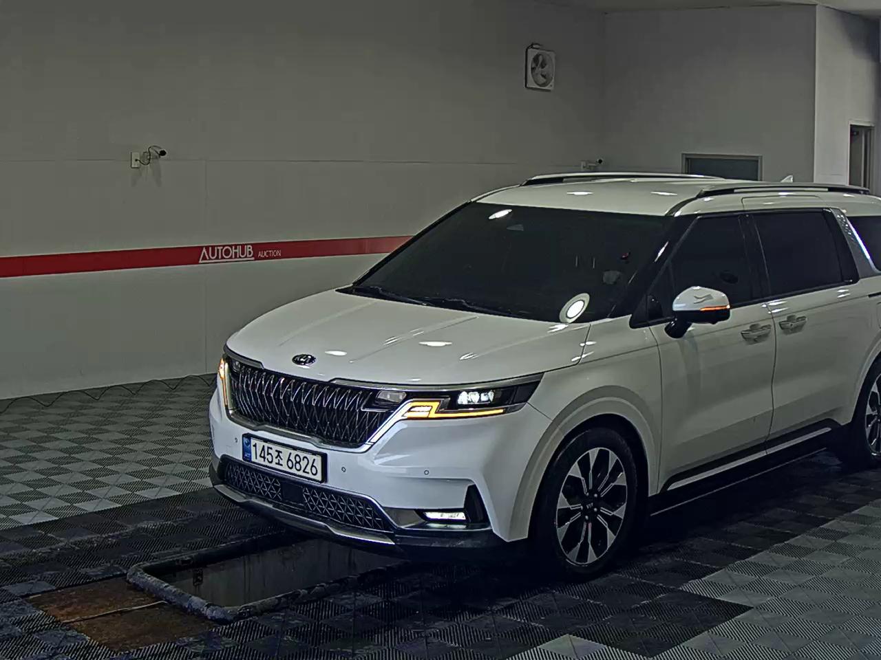 2021 - kia carnival