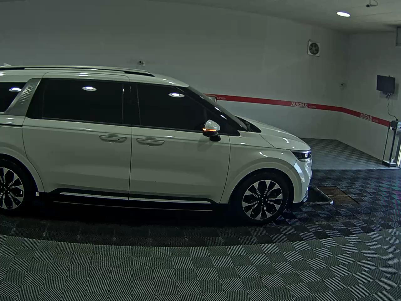 2021 - kia carnival