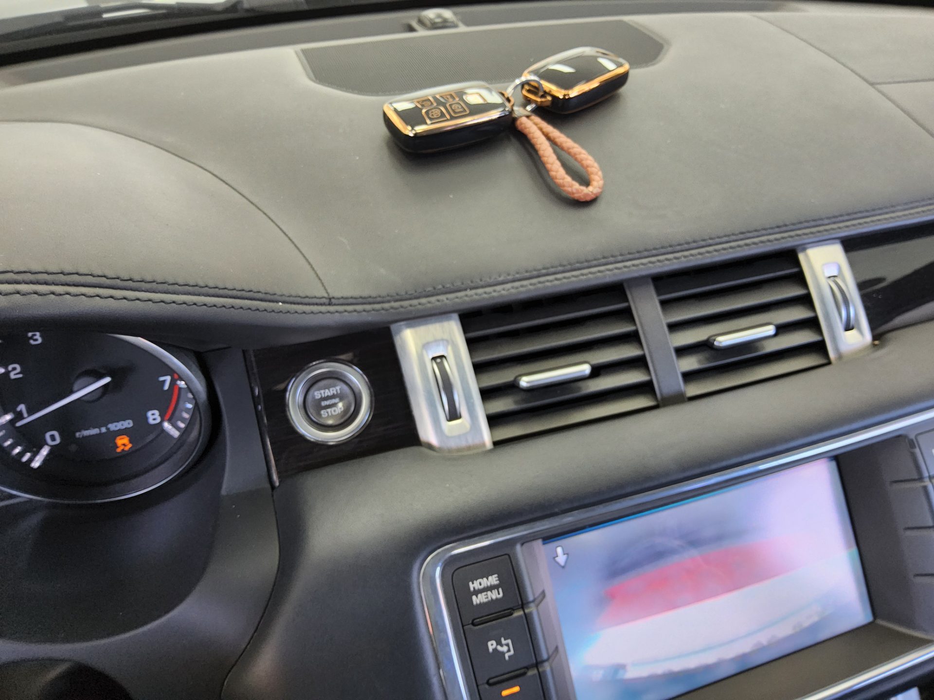 2012 - land rover range rover