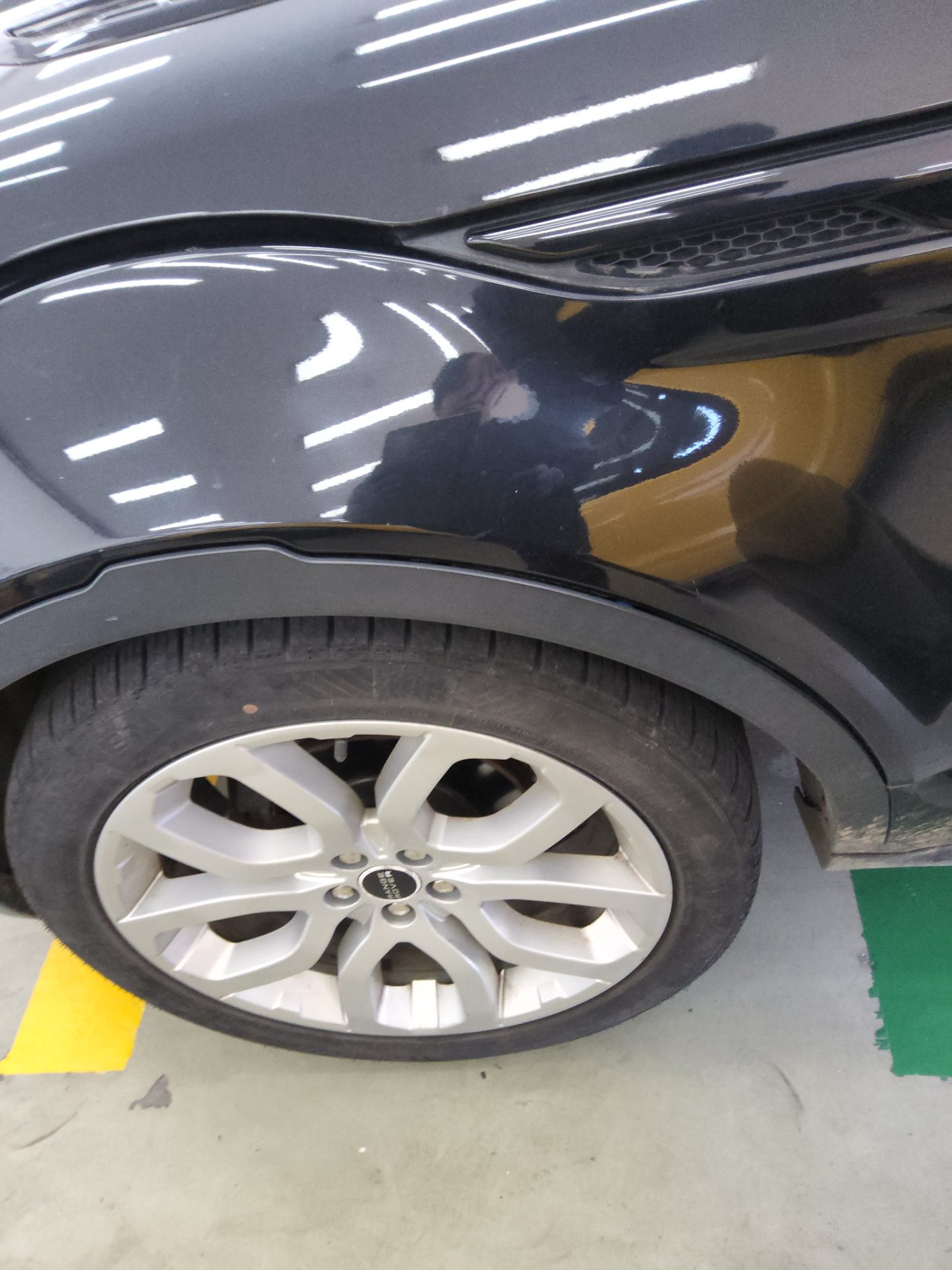2012 - land rover range rover