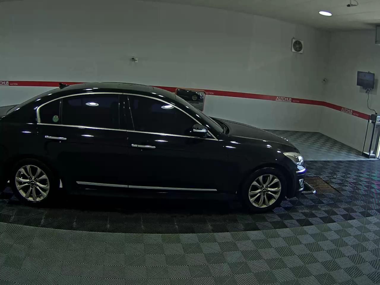 2013 - hyundai bh