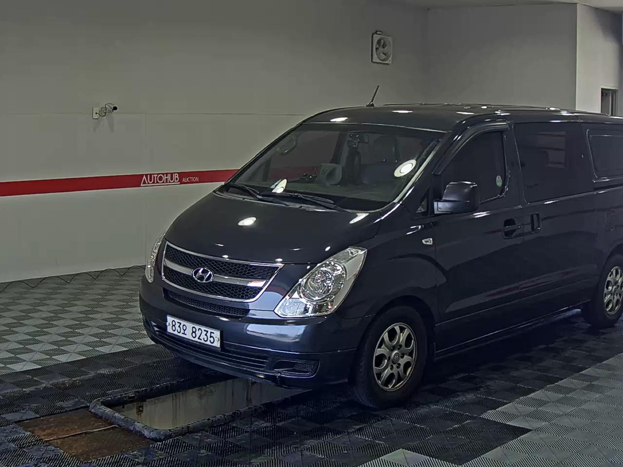 HYUNDAI GRAND STAREX CVX DELUXE