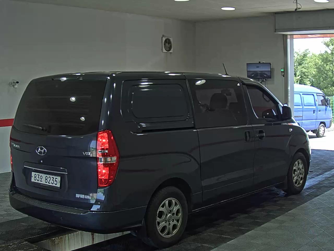 2015 - hyundai grand starex
