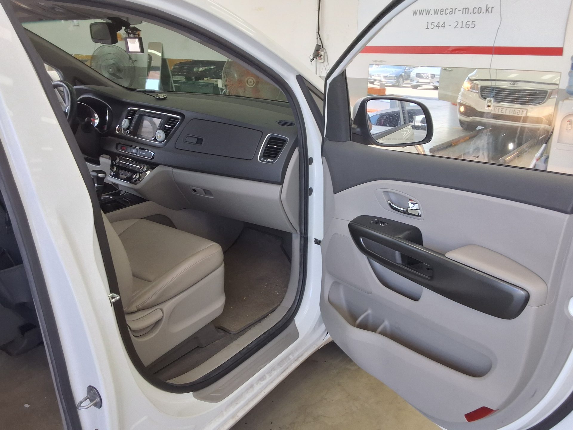 2018 - kia carnival