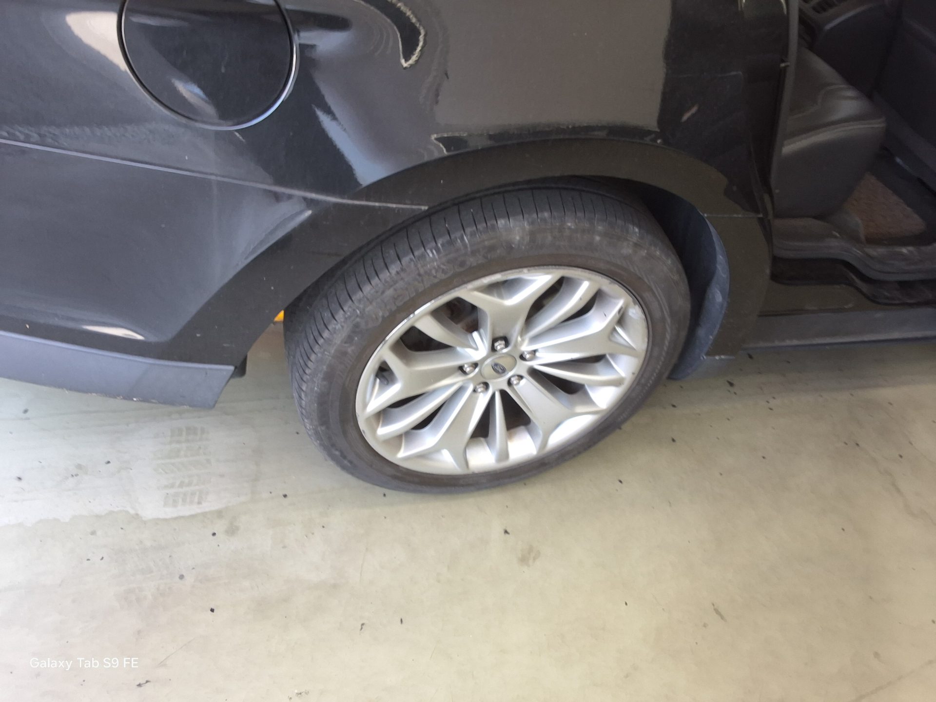 2014 - ford taurus